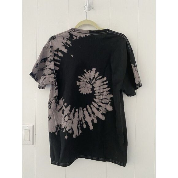 KISS Tie Dye Short Sleeve Black Gray Band Concert Women's Sz Large Band Tee - Picture 2 of 3